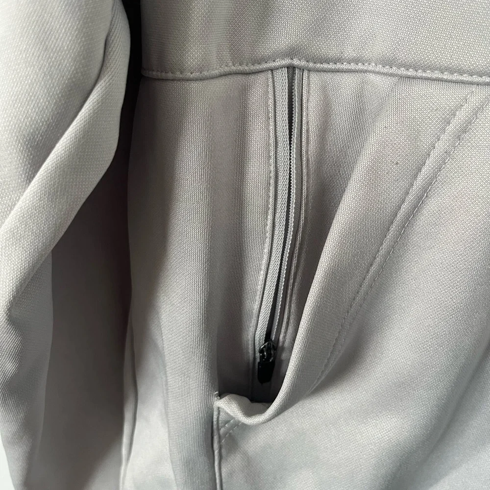 Colosseum Light Gray Michigan State Hoodie
